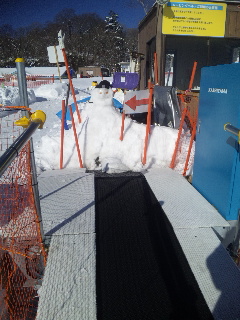 ���[�r�[���O�x���g�́��N��